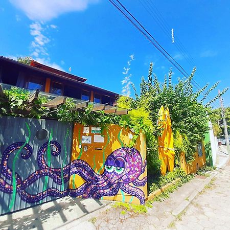 Submarino Hostel Florianopolis Luaran gambar