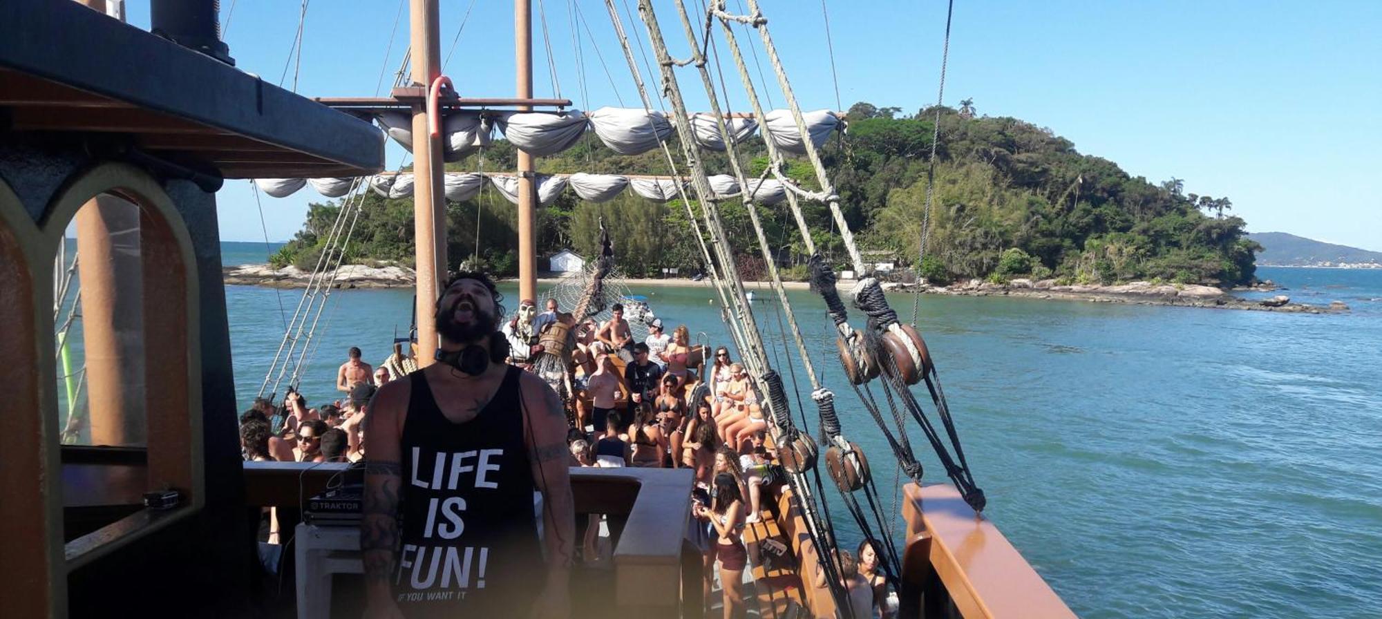 Submarino Hostel Florianopolis Luaran gambar
